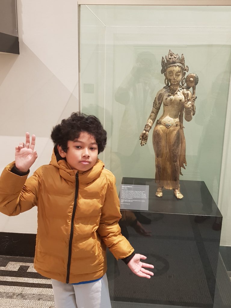 Victoria and Albert Museum.